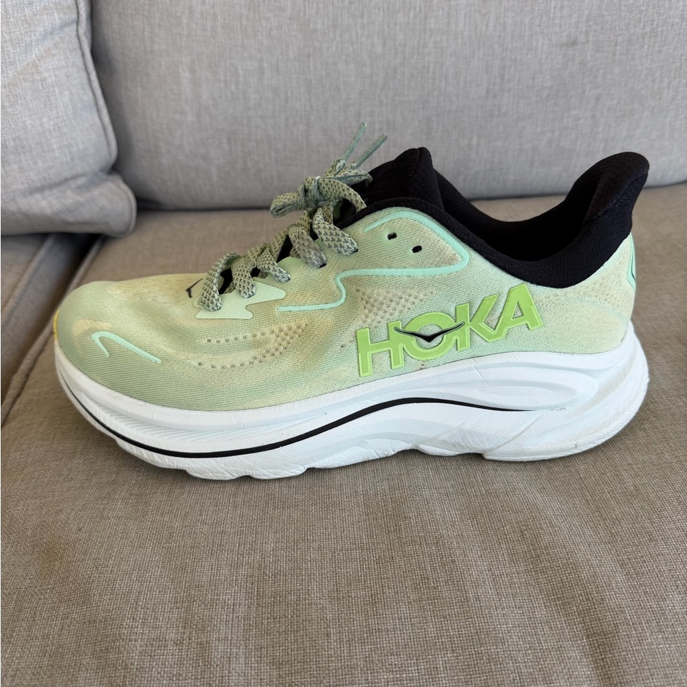 Hoka Clifton 10 Running Shoes Sz 10 Green Sneakers - Picture 11 of 16